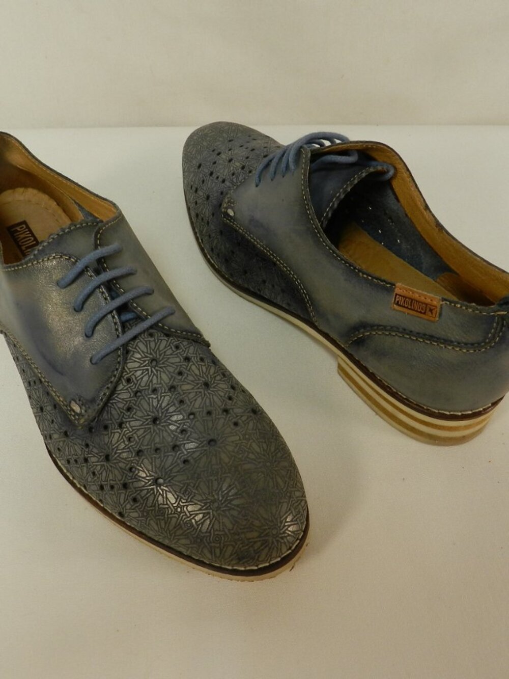 Pikolinos Leather laser cut Oxfords lace up comfort flats blue Size 38 US 8